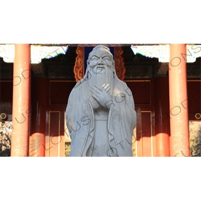 Statue of Confucius in front of the Gate of Great Success (Dacheng Men) in the Confucius Temple in Beijing