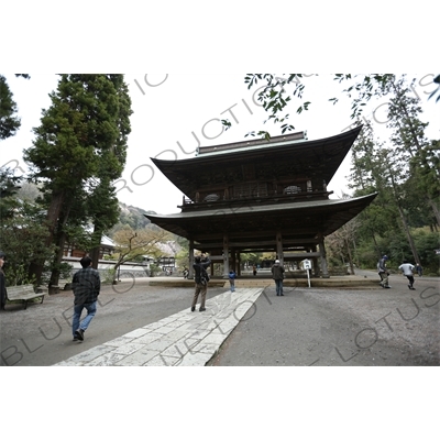 Sanmon of Engaku-ji in Kamakura