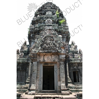 Central Tower Rising above Inner Doorway in Banteay Samre in Angkor