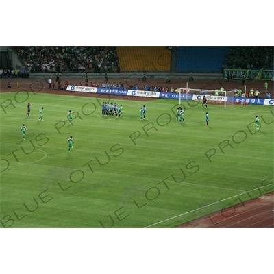 Chinese Super League Match between Beijing Guoan and Dalian Shide at the Workers' Stadium (Gongren Tiyuchang) in Beijing