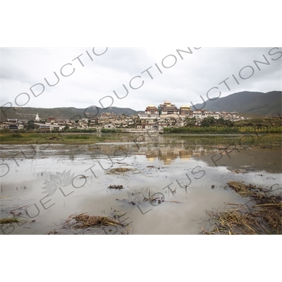 Ganden Sumtsenling Monastery (Songzanlin Si) near Shangri-La/Zhongdian (Xiang Ge Li La) City