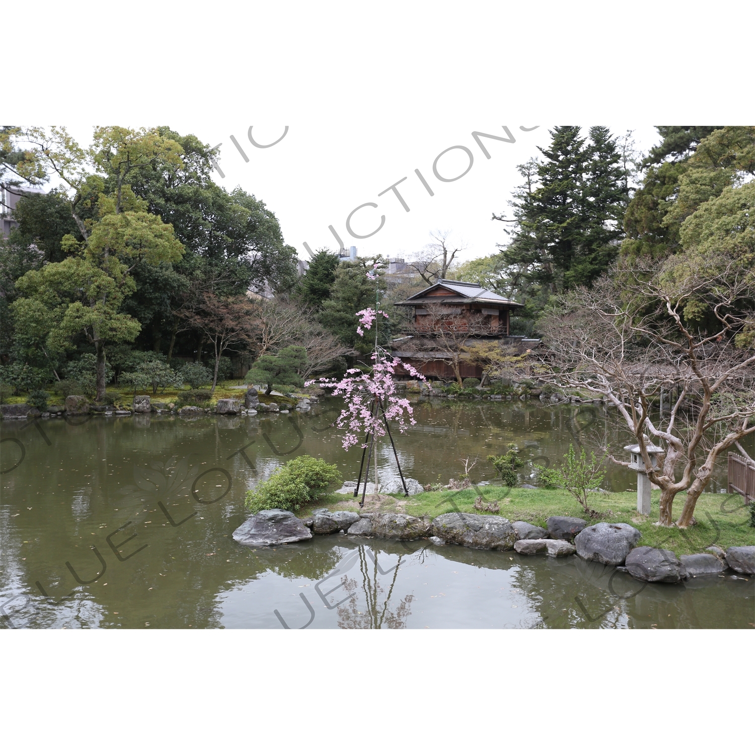 Shusui-tei Tea House in Kyoto Gyoen/Imperial Palace Park in Kyoto