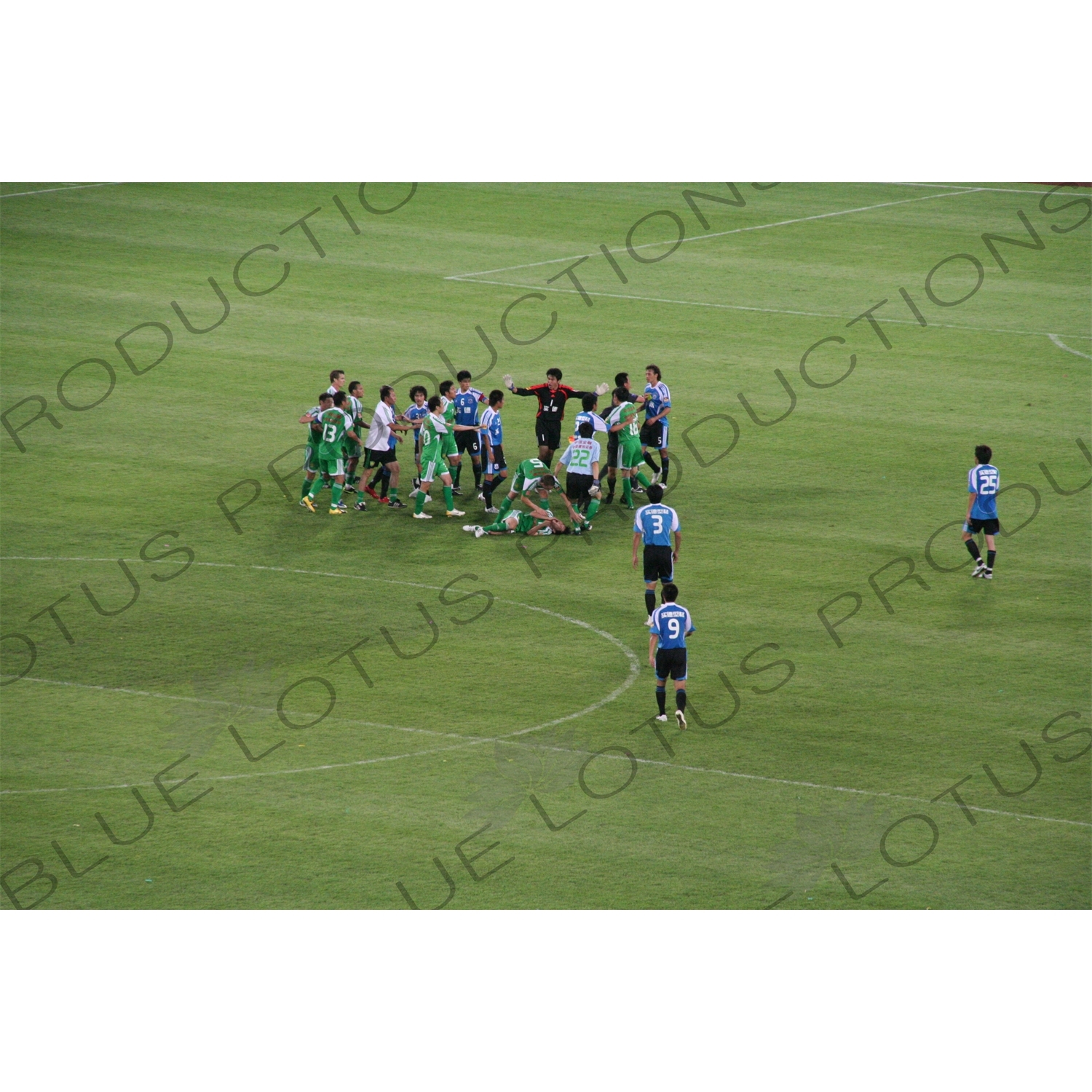 Players Scuffling During a Chinese Super League Match between Beijing Guoan and Dalian Shide at the Workers' Stadium (Gongren Tiyuchang) in Beijing