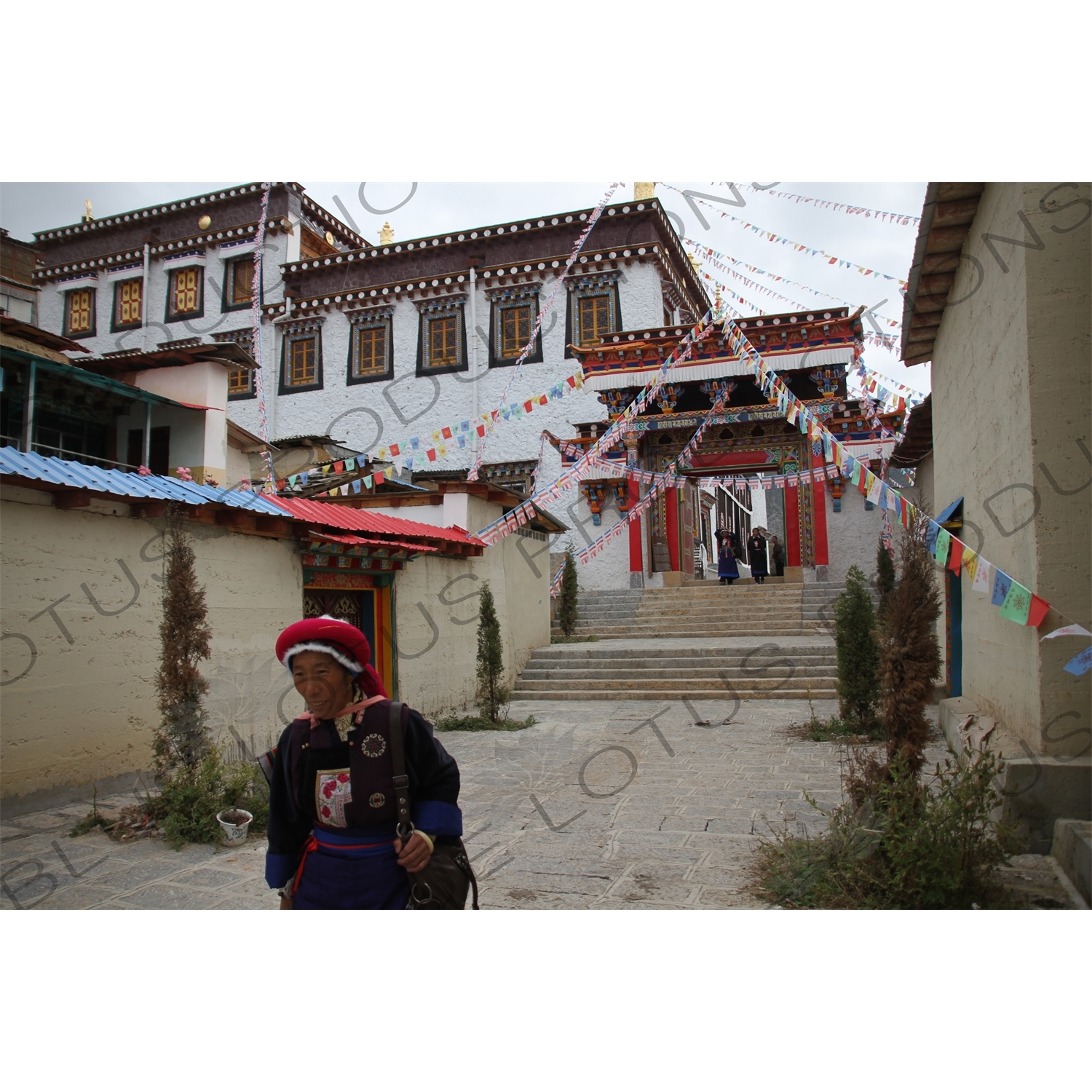 Ganden Sumtsenling Monastery (Songzanlin Si) near Shangri-La/Zhongdian (Xiang Ge Li La) City