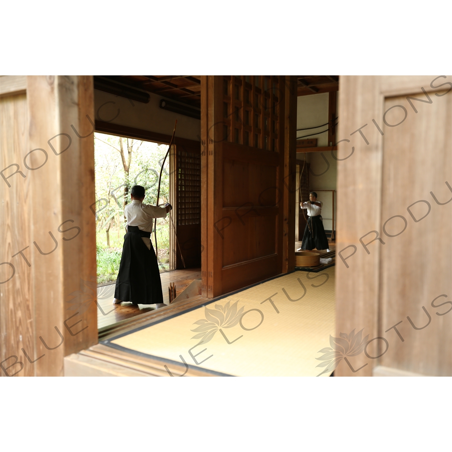 Archer Preparing to Fire in Keishoan Sub-Temple at Engaku-ji in Kamakura