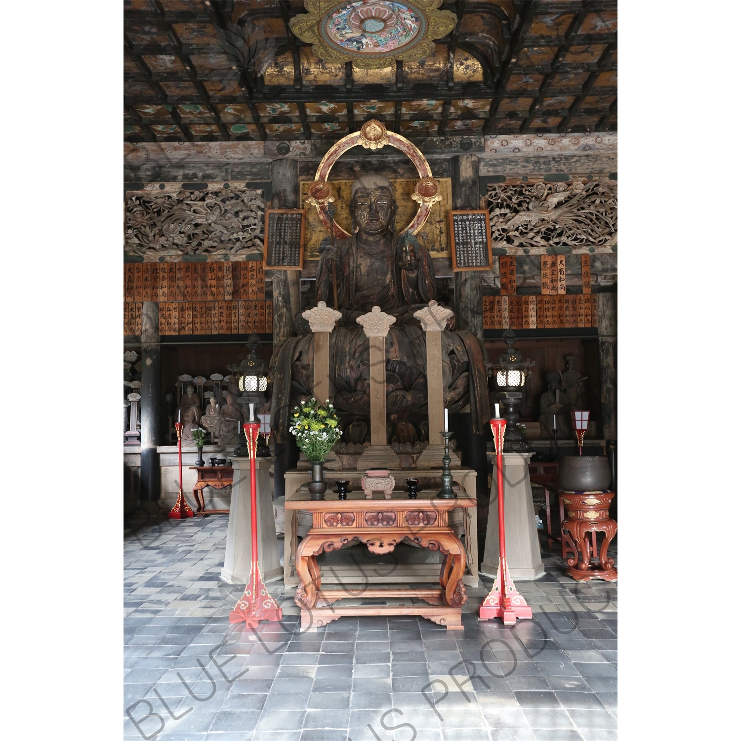 Buddha Statue in Kencho-ji in Kamakura