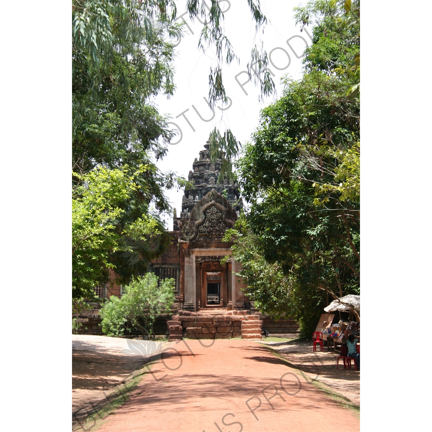 Entrance to Banteay Samre in Angkor