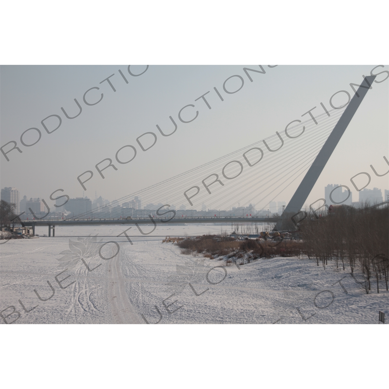 Songhuajiang Highway Bridge over the Songhua River in Harbin