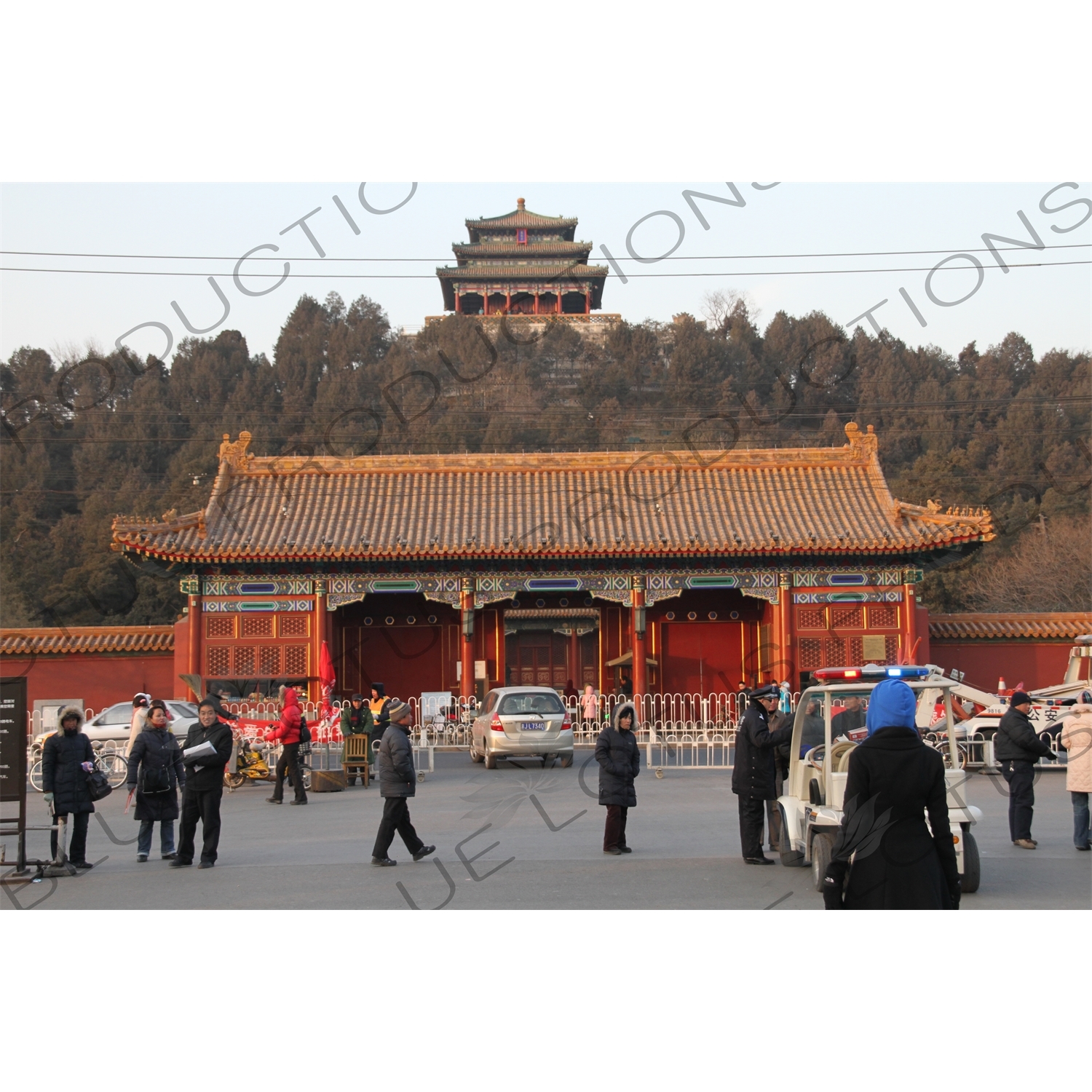 Jingshan Park and Wanchun Pavilion/Pavilion of Everlasting Spring/Pavilion of 10,000 Springs (Wanchun Ting) in Beijing