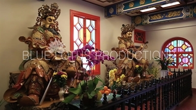 Two of the Four Heavenly Kings/Celestial Guardians (Zeng Zhang and Chi Guo) in the Po Lin Monastery on Lantau Island