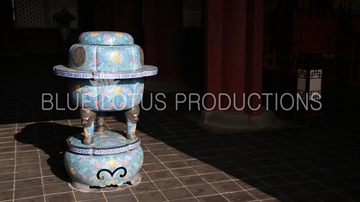 Censer/Incense Burner in Geunjeong Hall (Geunjeongjeon) at Gyeongbok Palace (Gyeongbokgung) in Seoul