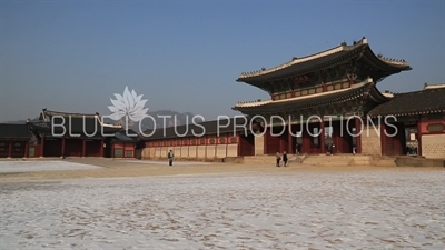 Geunjeong Gate (Geunjeongmun) at Gyeongbok Palace (Gyeongbokgung) in Seoul