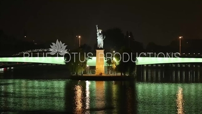 Isle of Swans (Île aux Cygnes) Replica of the Statue of Liberty in Pairs