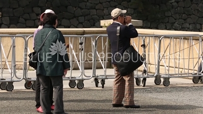 Tokyo Imperial Palace (Kokyo) Tourists