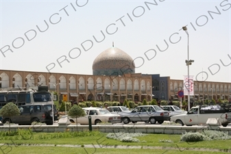 Naqsh-e Jahan Square and the Sheikh Lotfollah Mosque in Esfahan/Isfahan