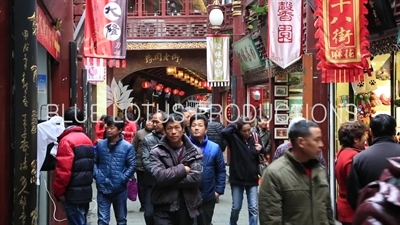 Yu Garden Tourist Bazaar in Shanghai