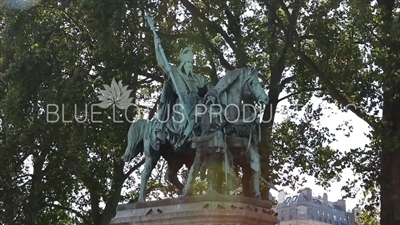 Charlemagne and his Guards (Charlemagne et ses Leudes) Sculpture in Paris