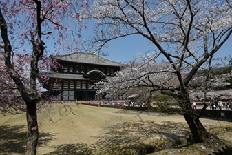 Big Buddha Hall (Daibutsuden) of Todaiji in Nara