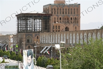 Ali Qapu Palace in Naqsh-e Jahan Square in Esfahan/Isfahan