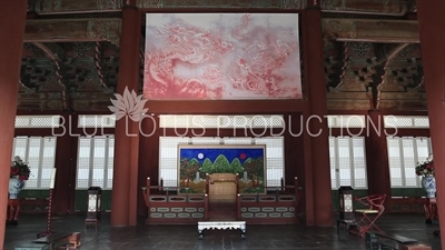 Throne in Sajeong Hall (Sajeongjeon) at Gyeongbok Palace (Gyeongbokgung) in Seoul