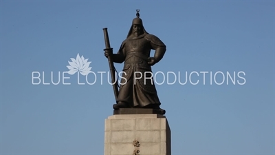 Admiral Yi Sun-shin Statue on Gwanghwamun Square in Seoul