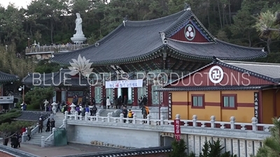 Haedong Yonggung Temple (Haedong Yonggungsa) in Busan