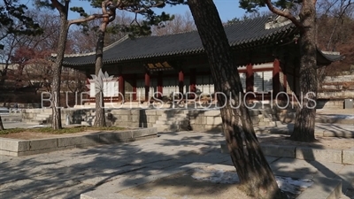 Tongmyeong Hall (Tongmyeongjeon) at Changgyeong Palace (Changgyeonggung) in Seoul