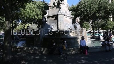 Palmier/Victory Fountain (Fontaine du Palmier/Fontaine de la Victoire) at the Place du Châtelet in Paris