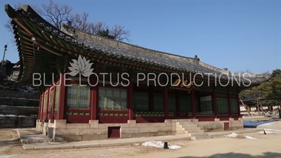 Gyeongchun Hall (Gyeongchunjeon) at Changgyeong Palace (Changgyeonggung) in Seoul