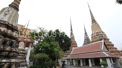 Phra Maha Chedi Si Rajakarn at Wat Pho (Wat Phra Chetuphon Vimolmangklararm Rajwaramahaviharn) in Bangkok