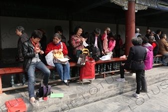 People Knitting in the Long Corridor (Chang Lang) in the Temple of Heaven (Tiantan) in Beijing