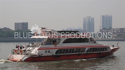 Boat on the Pearl River (Zhujiang) in Guangzhou