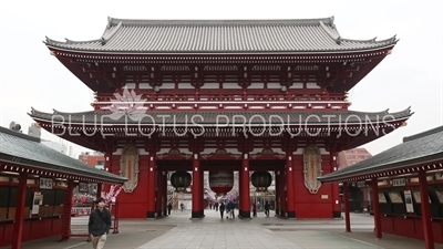 Senso-ji Treasure House Gate (Hozomon) in Tokyo