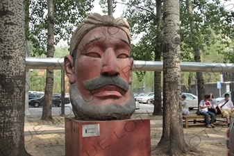 'The People Series 1' (Renmin Xilie Yi) Sculpture at the 798 Art Zone/Factory 798 (798 Yishuqu/Dashanzi) in Beijing