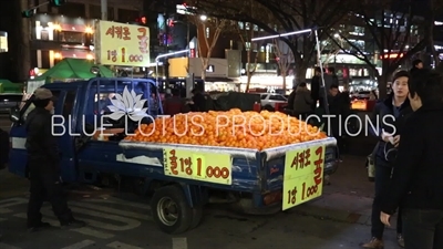 Oranges for Sale on the back of a Truck in Seoul