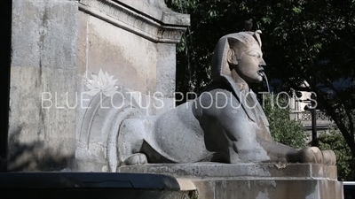 Palmier/Victory Fountain (Fontaine du Palmier/Fontaine de la Victoire) at the Place du Châtelet in Paris