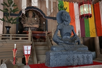 Two Buddha Statues inside the Hatto in Kencho-ji in Kamakura