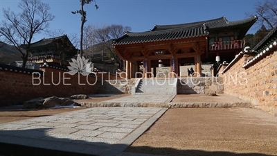 Buri Gate (Burimun) at Beomeosa Temple in Busan