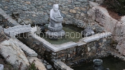 'Lucky Coin Divination' Area of Haedong Yonggung Temple (Haedong Yonggungsa) in Busan